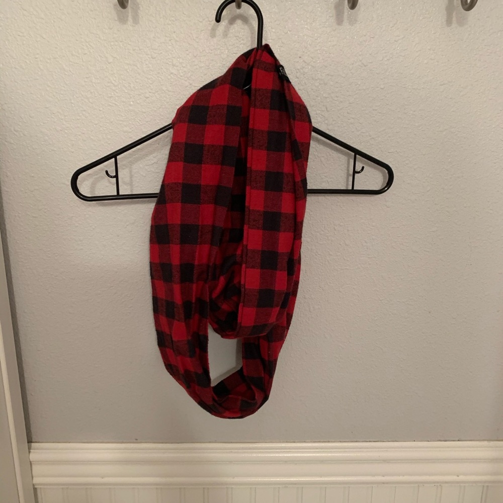 infinity scarf